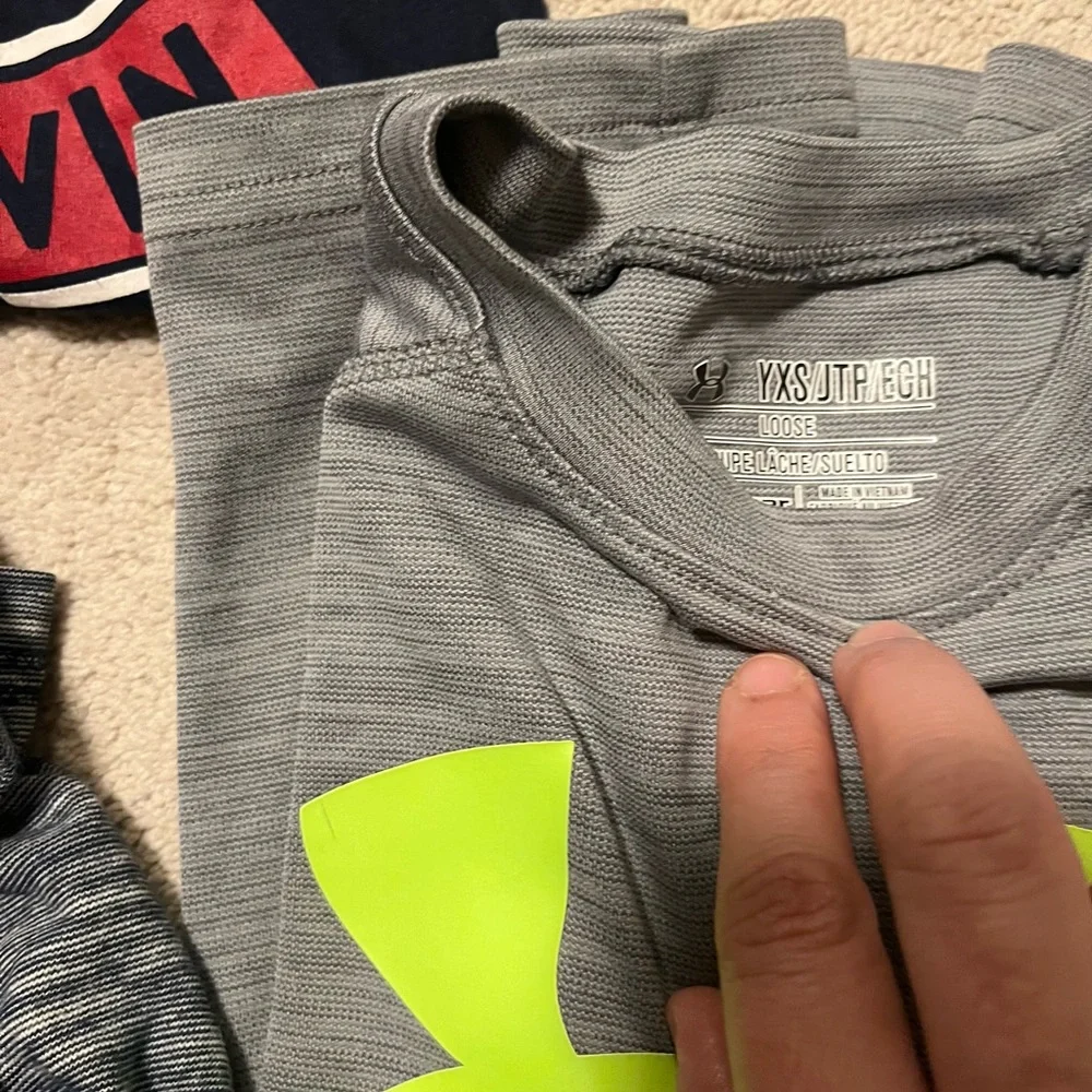 Boys lot of 6 long sleeved shirts sz 6 epic threads , HM , Under Armor - Picture 6 of 8